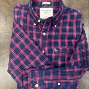 Abercrombie men’s plaid button down Large